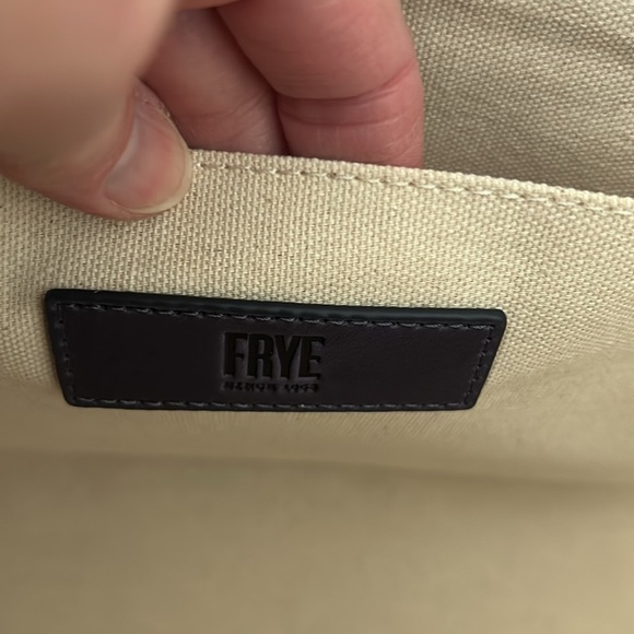 Frye Melissa Shopper leather purse NWT - Picture 5 of 9